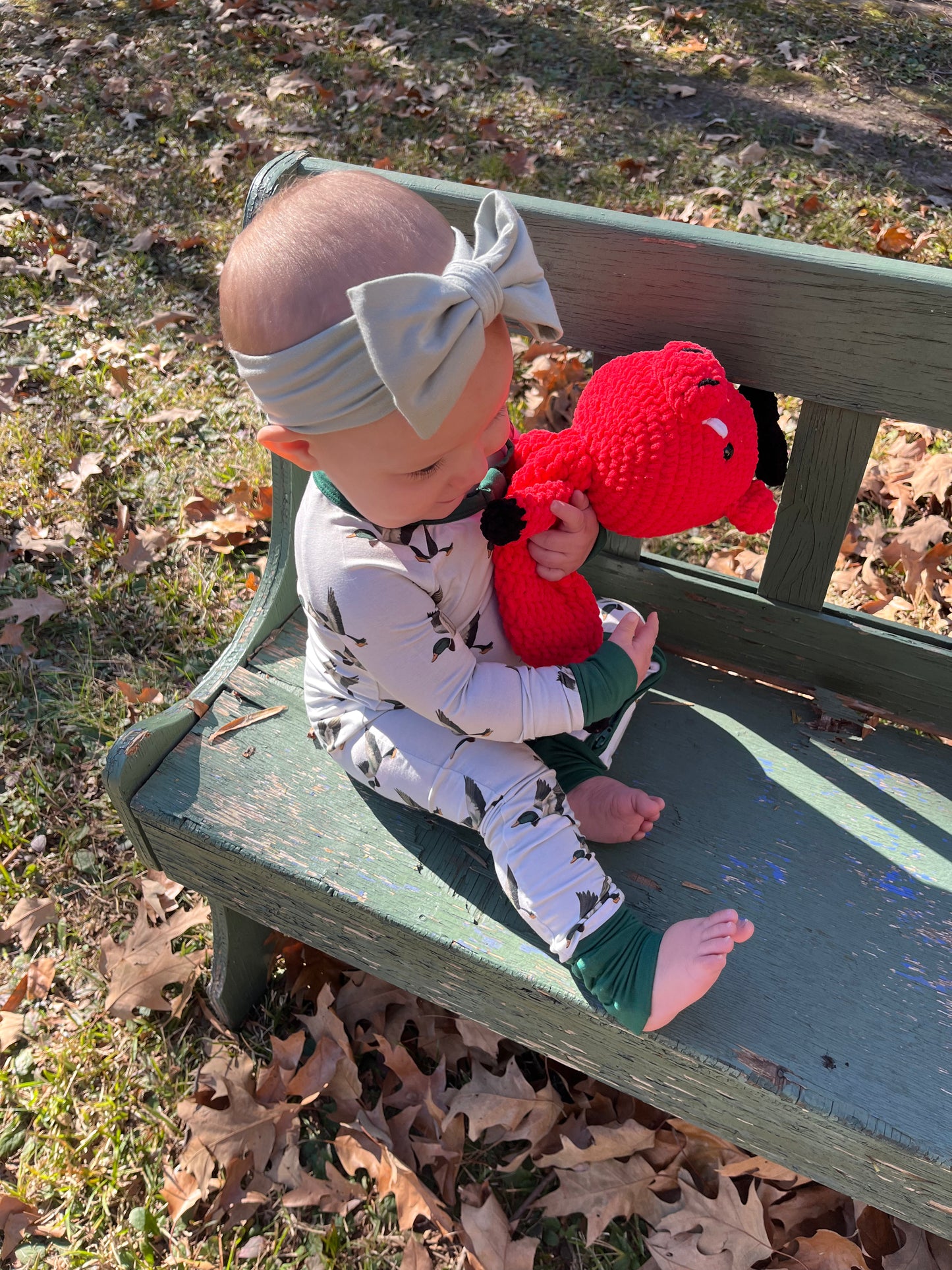 Hogs Girl Bow Crochet Lovey